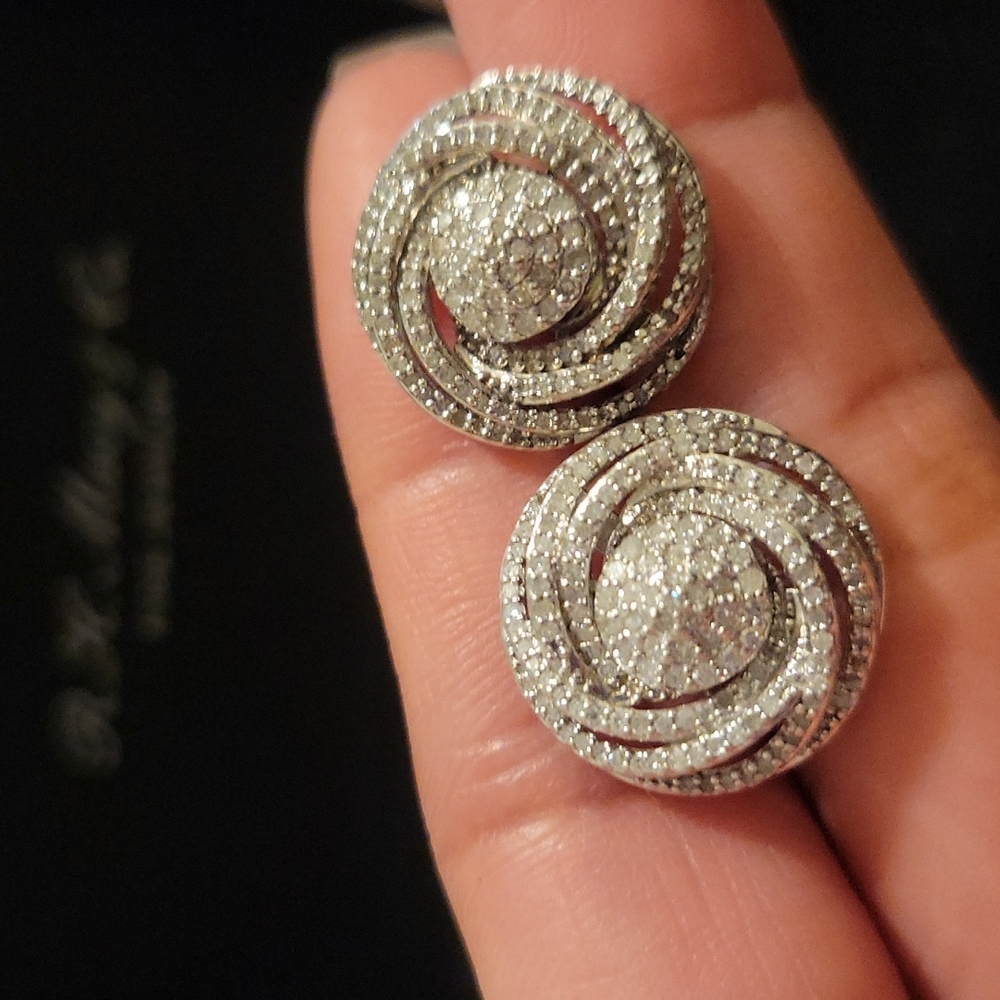 Knots of love 💎  earrings